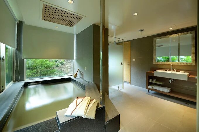 一場山景與泉香的約會，讓風和泉水說故事｜在清新溫泉飯店度過的一天