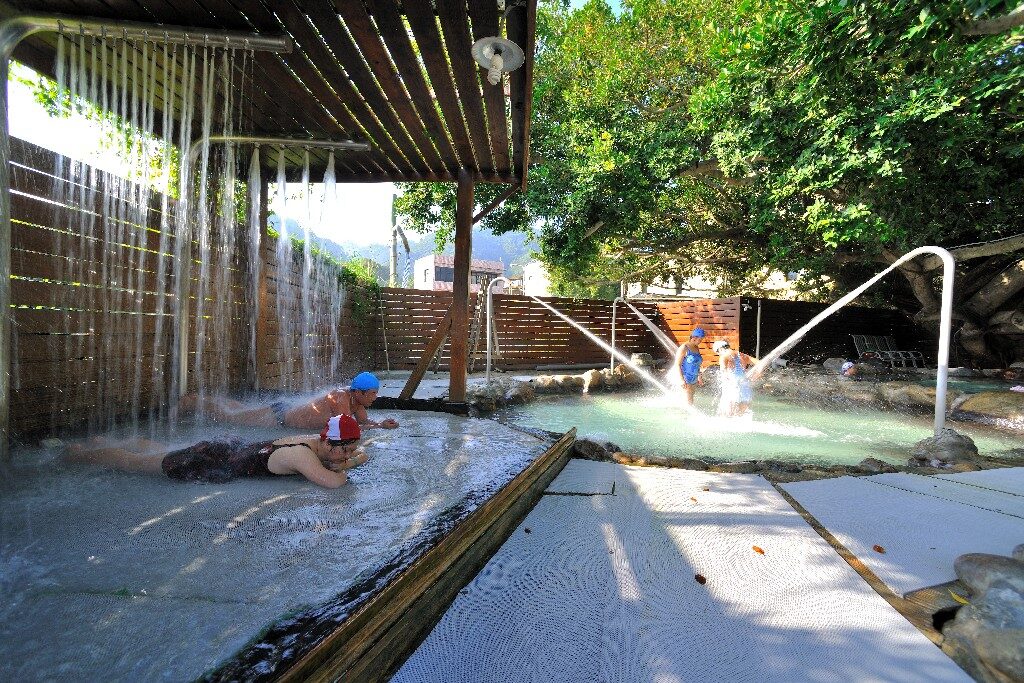 霧起山間正適合泡湯｜跟著暖泉去苗栗大湖石湯溫泉，一次收集放鬆與療癒