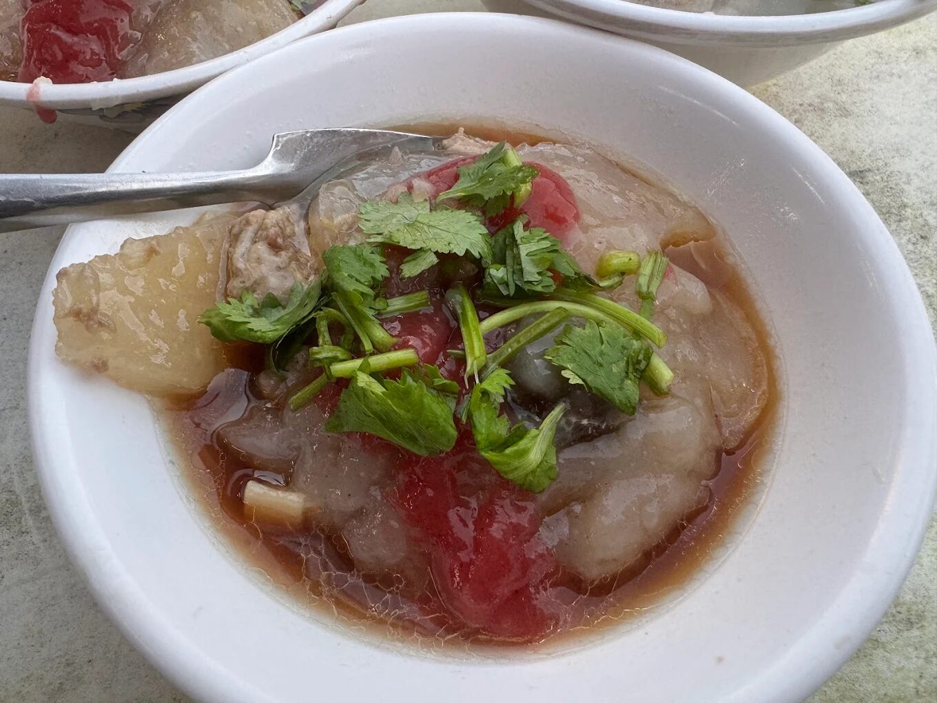 鹿港的小吃文化歷史悠久，傳統口味傳承了數代之久