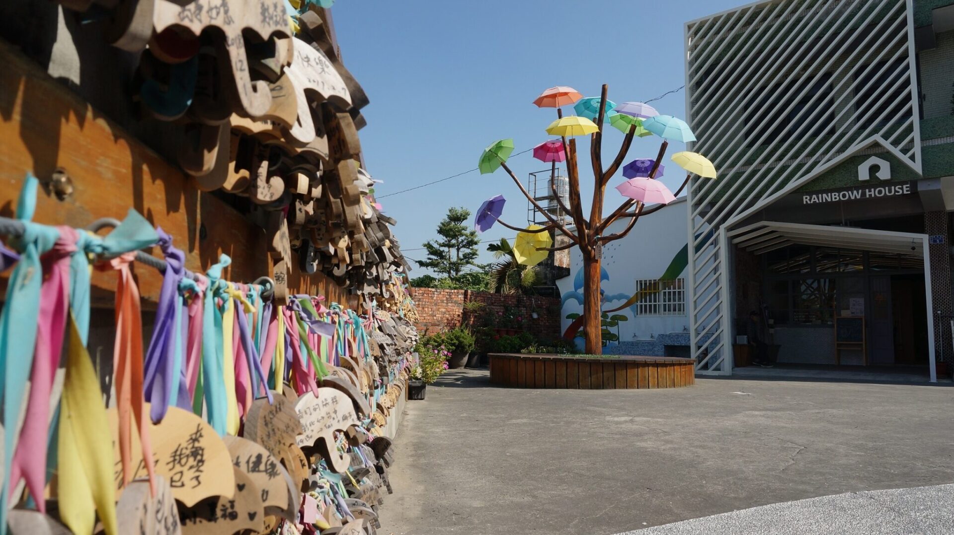 這條路太好拍！彰化彩繪村、天空步道、彩虹傘巷一次收藏