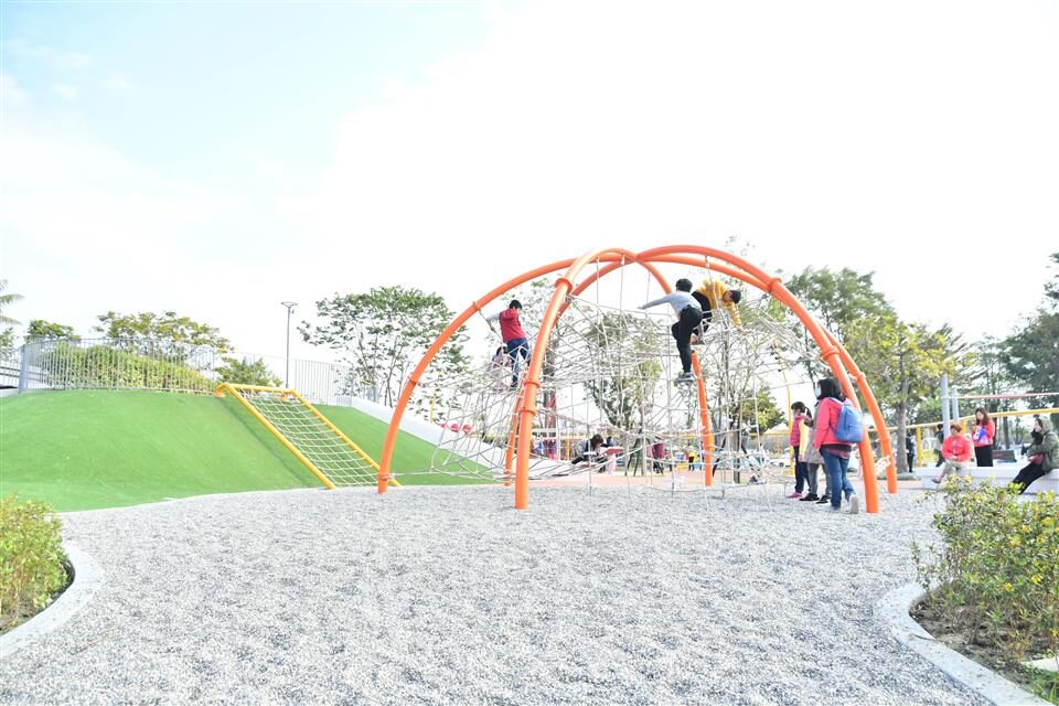 一日走進田尾花鄉|怡心園玩樂、落羽松散步、彩繪村拍照好愜意