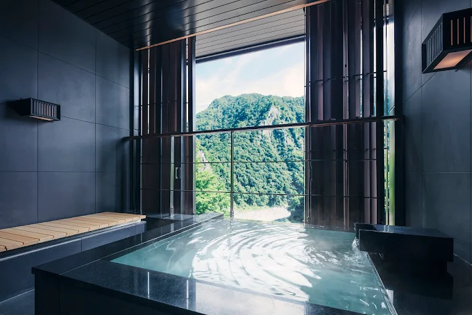 走進山霧與暖湯交織的谷關，在溫泉飯店裡慢慢找回生活的溫度