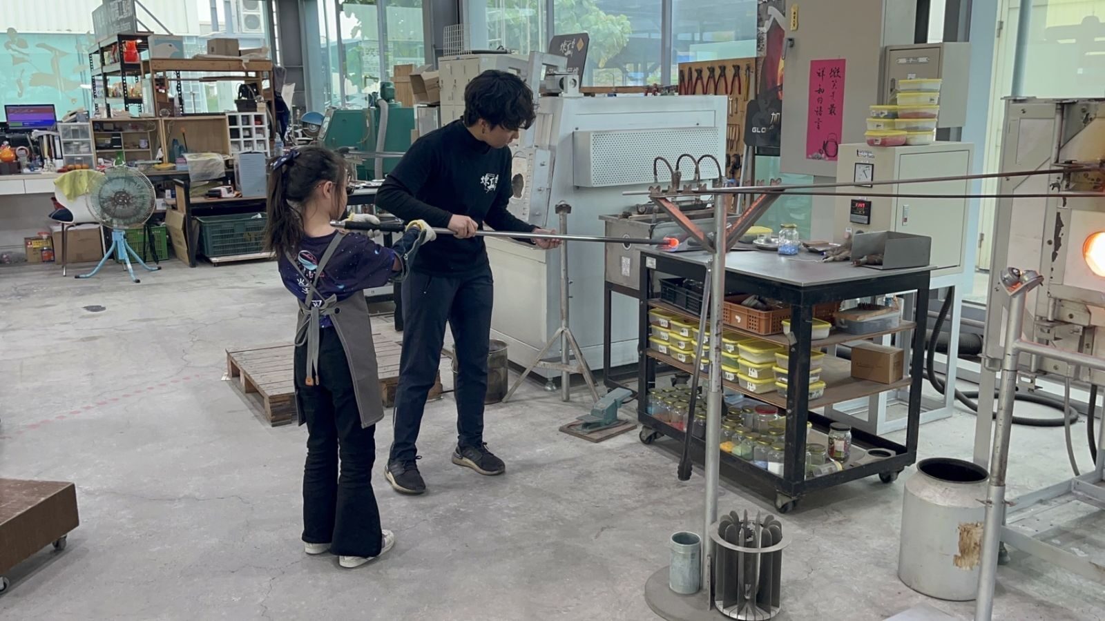 走進彰化鹿港老街的午後時光，在紅磚騎樓與小吃香氣裡慢慢讀一座古城