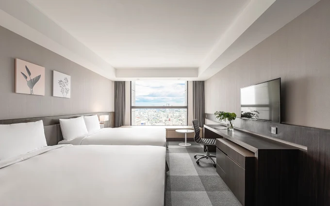 晨光灑進窗邊，府城的一天從煙波大飯店台南館開始｜台南住宿推薦