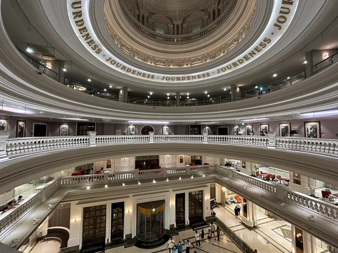 佐登妮絲城堡壯麗的外觀景觀