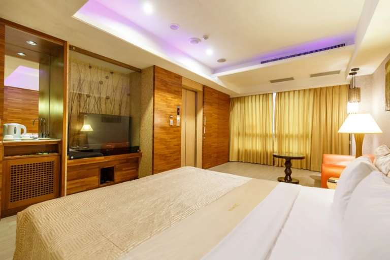 【新北中和住宿推薦】SLV 君迪商旅｜平日免加價只要 $1,888 含早餐，設備齊全又近捷運！