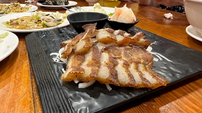 大頭目野食館提供地道的原住民美食，是來到知本溫泉不可錯過的味蕾饗宴。