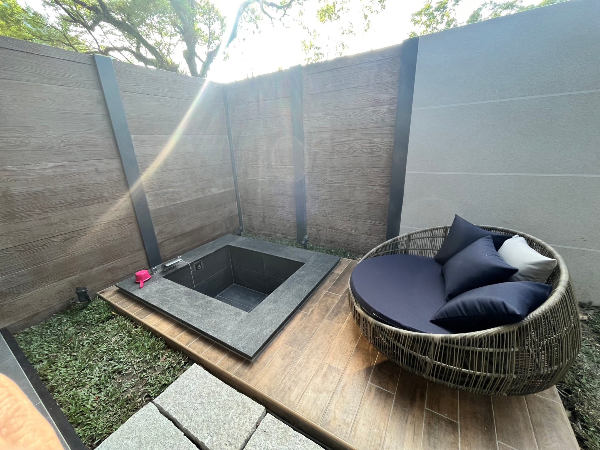 🌿 天闊SPA溫泉會館｜山居Villa雙人房限時優惠，泡湯＋套餐一泊二食只要 $3,400 起！