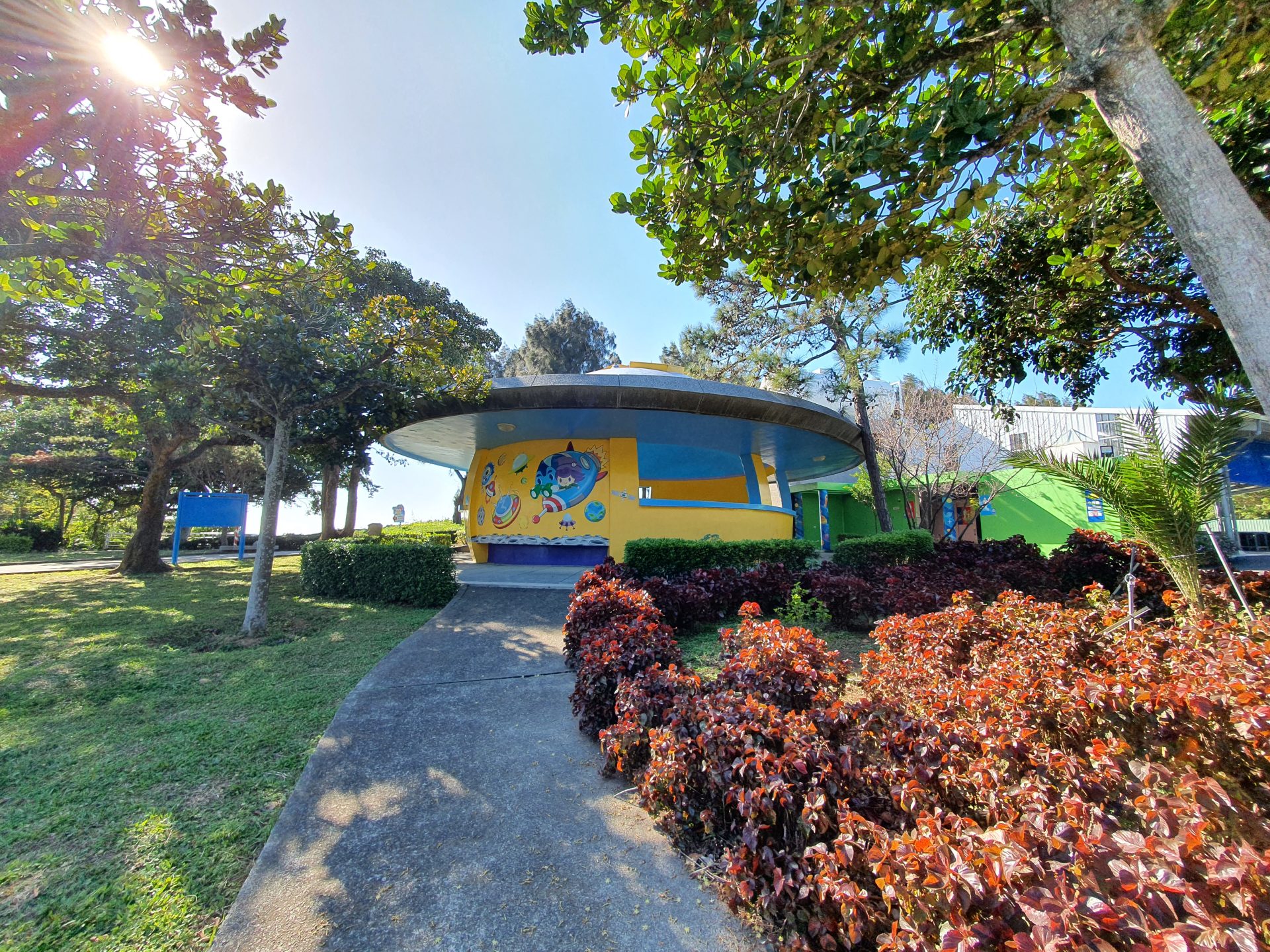 🎉 2025十月限定|小叮噹科學主題樂園「門票買1送1」優惠,揪好友免費入園!