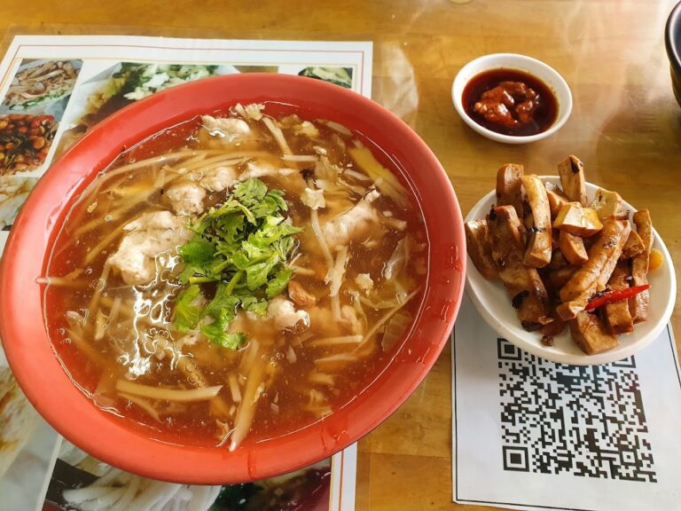 松仔腳(阿發)黃金水餃|關廟美食的隱藏寶藏:5道必吃的經典小吃