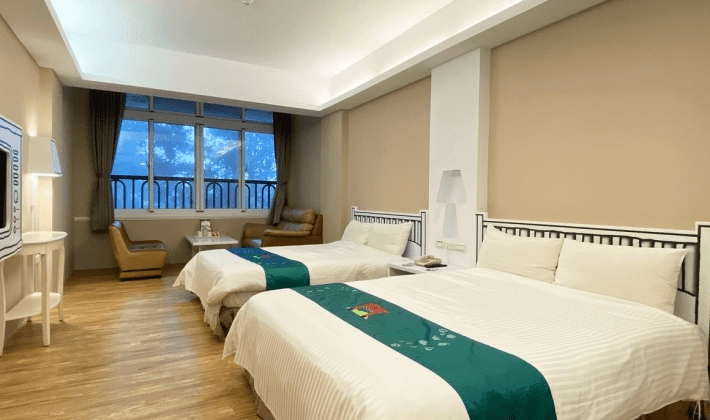 霧中尋妖的溫柔旅程，讓森林說話，住進山與妖怪的世界｜明山森林會舘