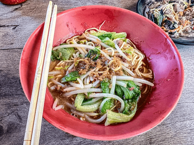 踩著海岸微光開始小琉球旅遊，把行程與景點一路串起，聽著海聲展開一趟輕柔的島嶼冒險