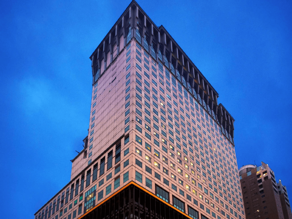 帶著孩子在台中住進溫暖的親子飯店,看著晨光灑進房裡後踏上城市輕旅行的節奏