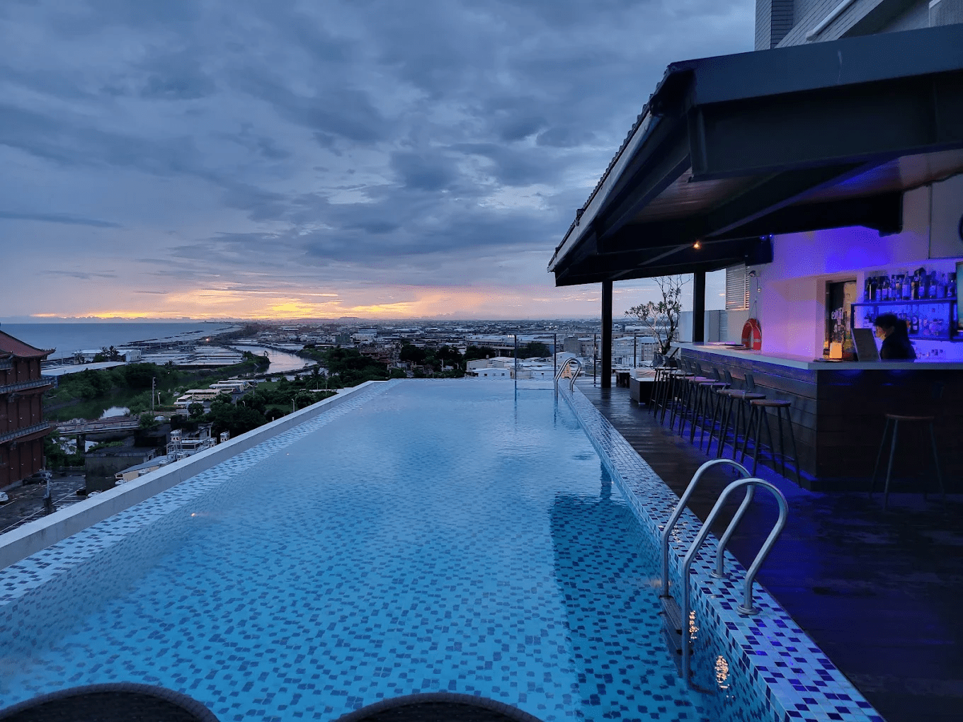 枋客文旅 FangLiao Hotel｜枋寮車站步行可達，在地風景 × 海線慢旅的舒適旅宿