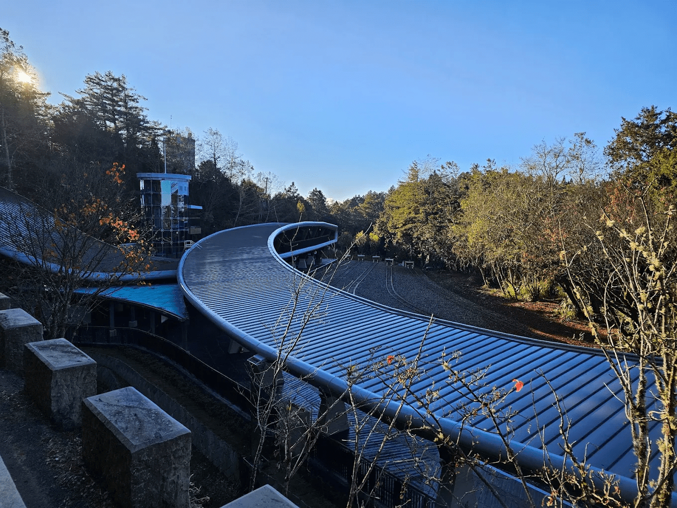 祝山觀景台俯瞰山巒雲海