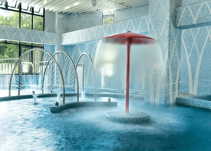 在中天溫泉渡假飯店的漫慢步調，住在溫泉的氣味裡，在房間泡一池暖湯