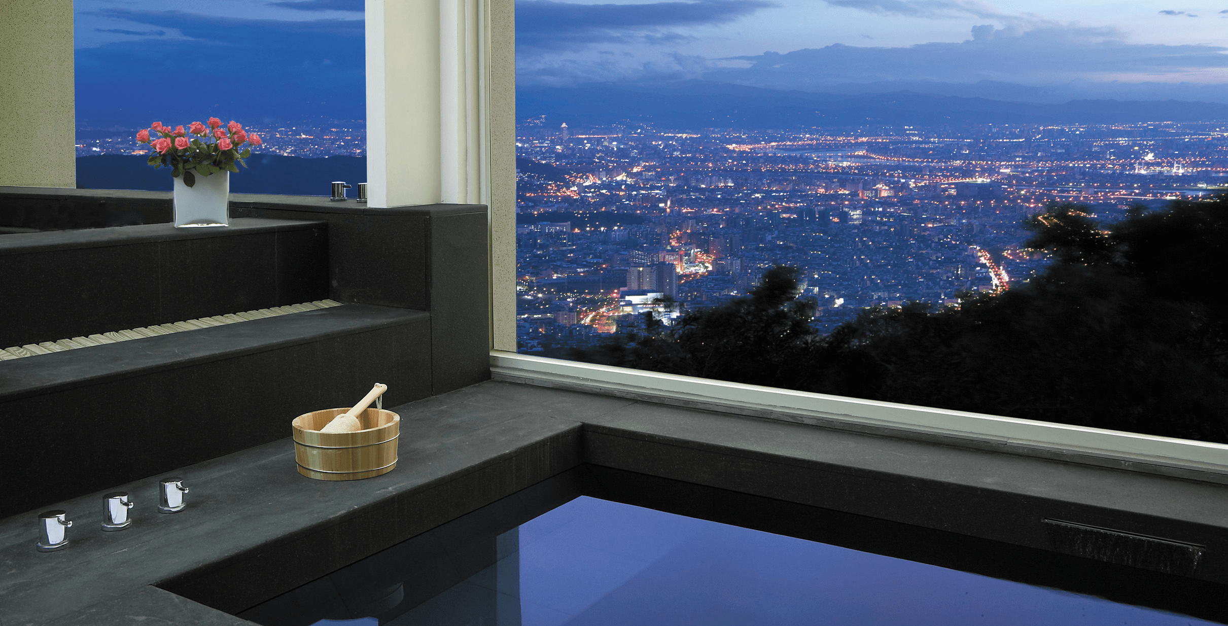 在大肚山的微風裡，當景色成為風景、溫泉成為擁抱