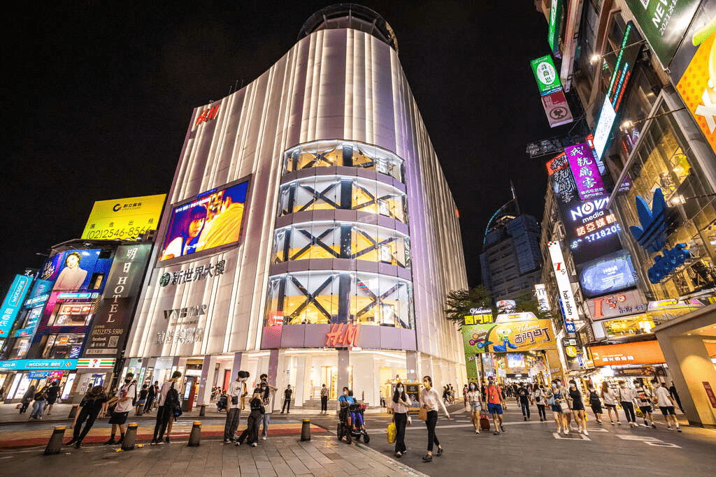 在清晨步入台北街區時，挑一間住起來剛好的住宿，讓整趟城市旅程從輕鬆的呼吸開始