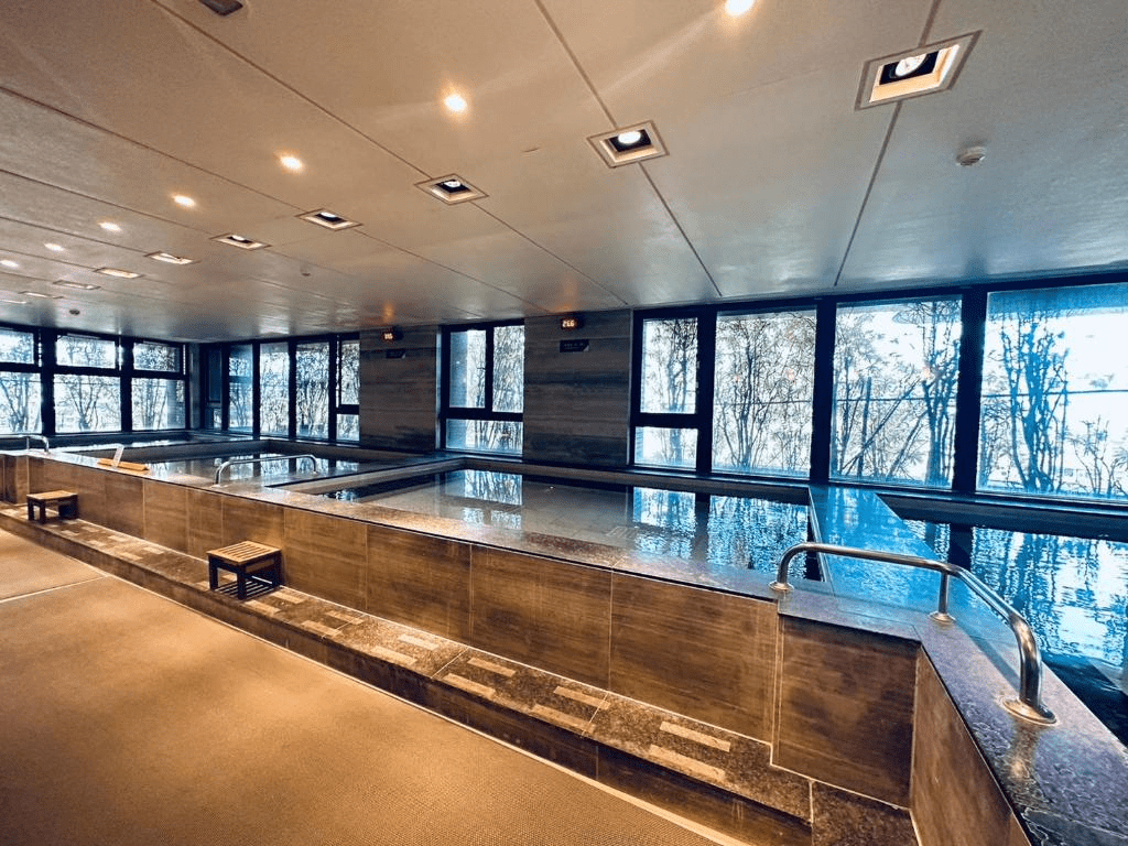 在宜蘭住進山海之間，從城市綠意到溫泉海景慢慢展開旅程