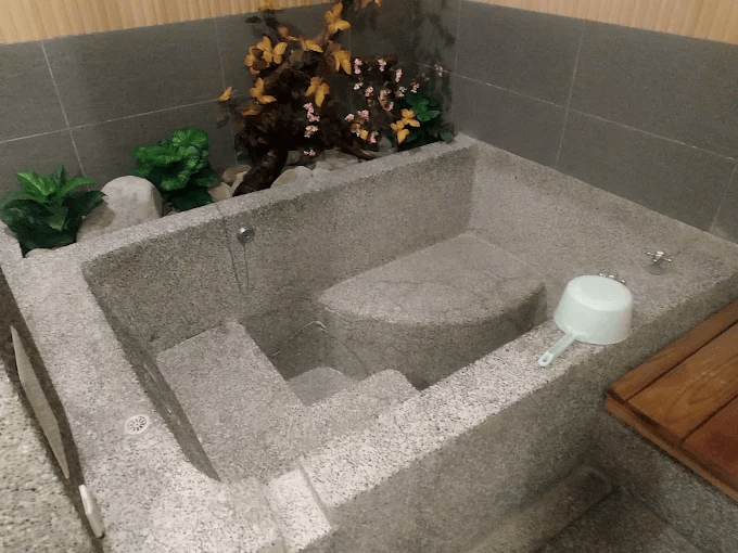 在礁溪的溫暖蒸氣裡，春和溫泉湯屋，讓身體慢慢沉進季節的步調