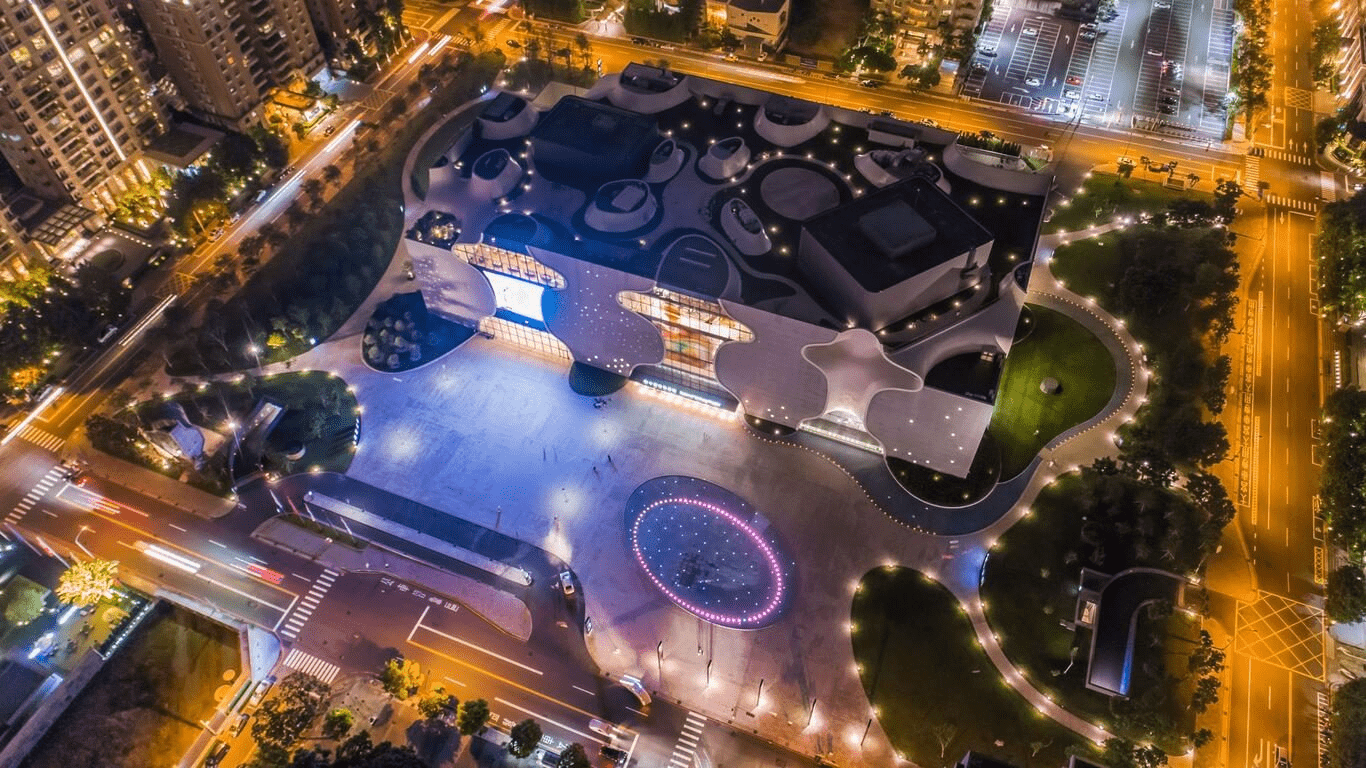 在台中把腳步放慢住進林酒店，從清晨到夜景都能順著風景展開一段不需刻意安排的旅行感