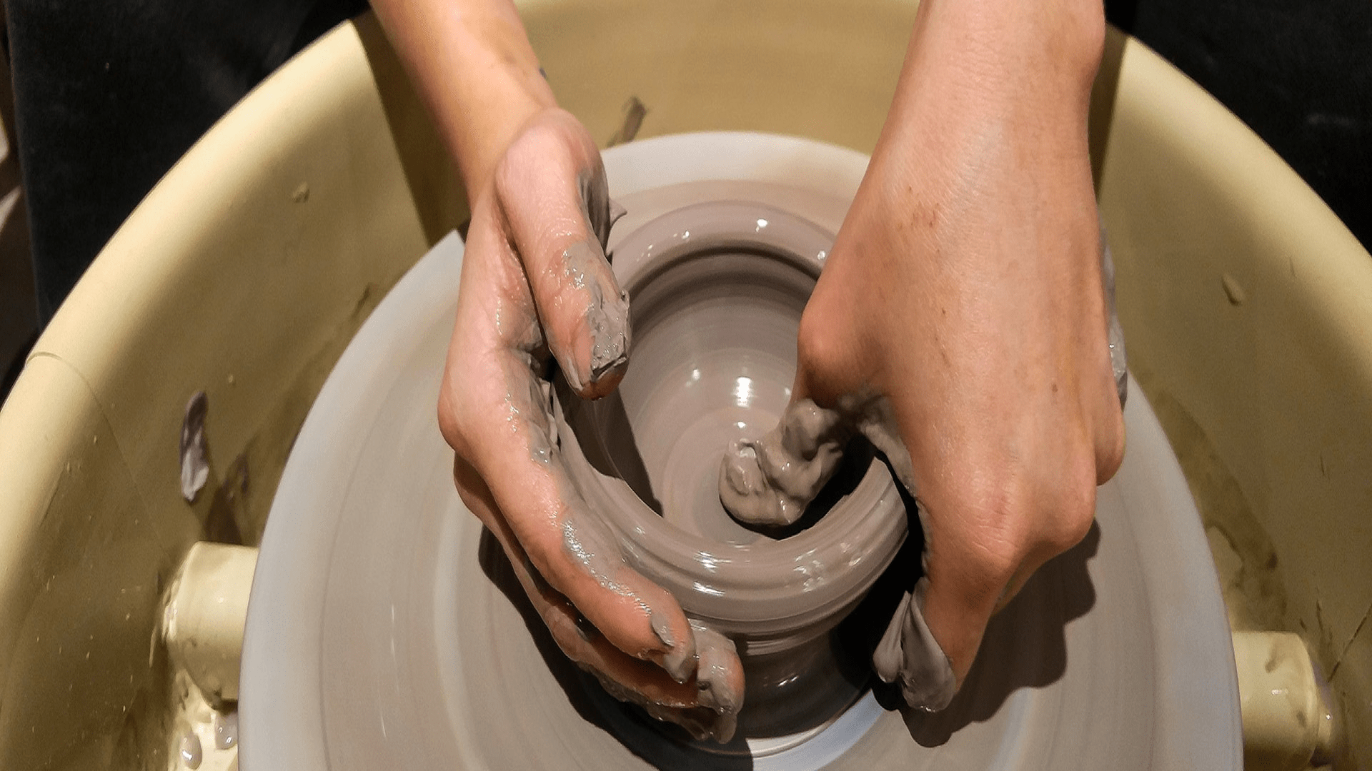 把午後留給文化，在傳統裡散步，一步一溫度，宜蘭傳藝園區的文化溫柔