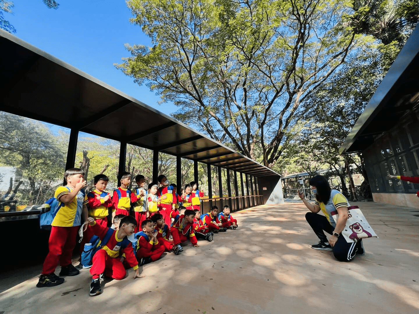 小朋友開心的戶外教學