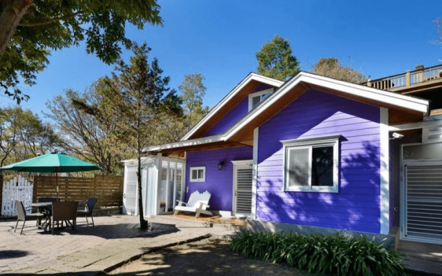 在木屋裡看雲海流動，住進雲霧與陽光之間，清境晨曦山莊的溫柔慢時光