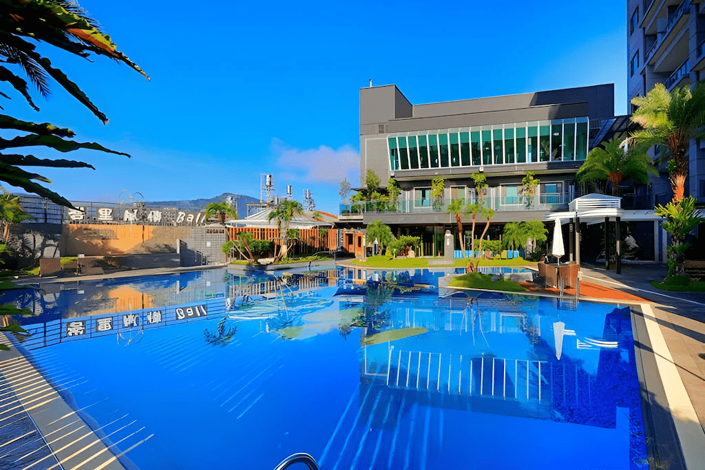 帶著想放鬆的心往南投出發，在山風與湖色之間挑一間能陪你安穩旅行的住宿選擇