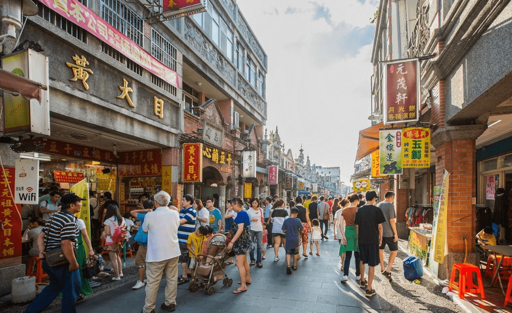 跟著秋日微風一路散步桃園大溪，在老街與河濱之間走進最輕柔的五大景點時光