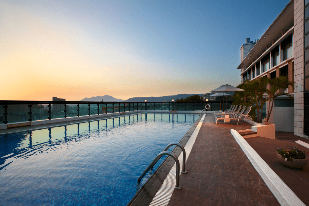 在北投山林裡泡一場溫柔假期，住進春天酒店的山光裡，讓日常變得柔軟