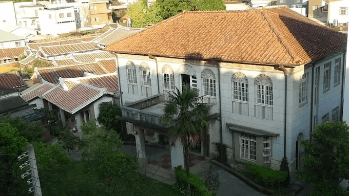 從新竹市區散步到山線老街,讓光影、海聲與人情味帶你走完一趟柔柔的景點旅程