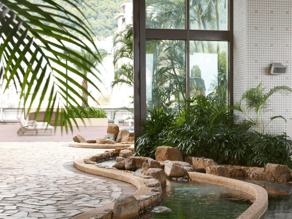 長榮鳳凰酒店擁有豐富的SPA設施與親子活動，是家庭旅遊的熱門首選。