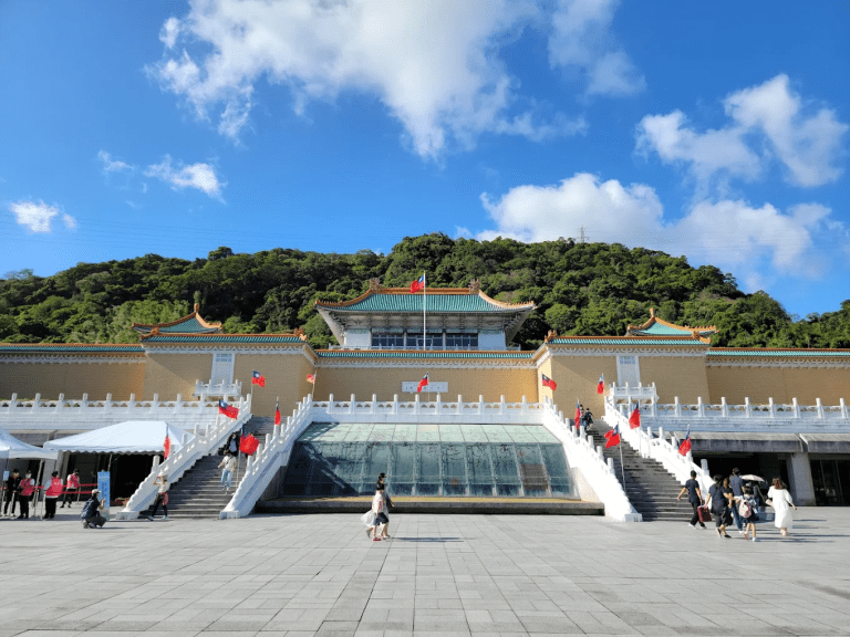 國立故宮博物院｜走進世界級珍寶殿堂的文化之旅