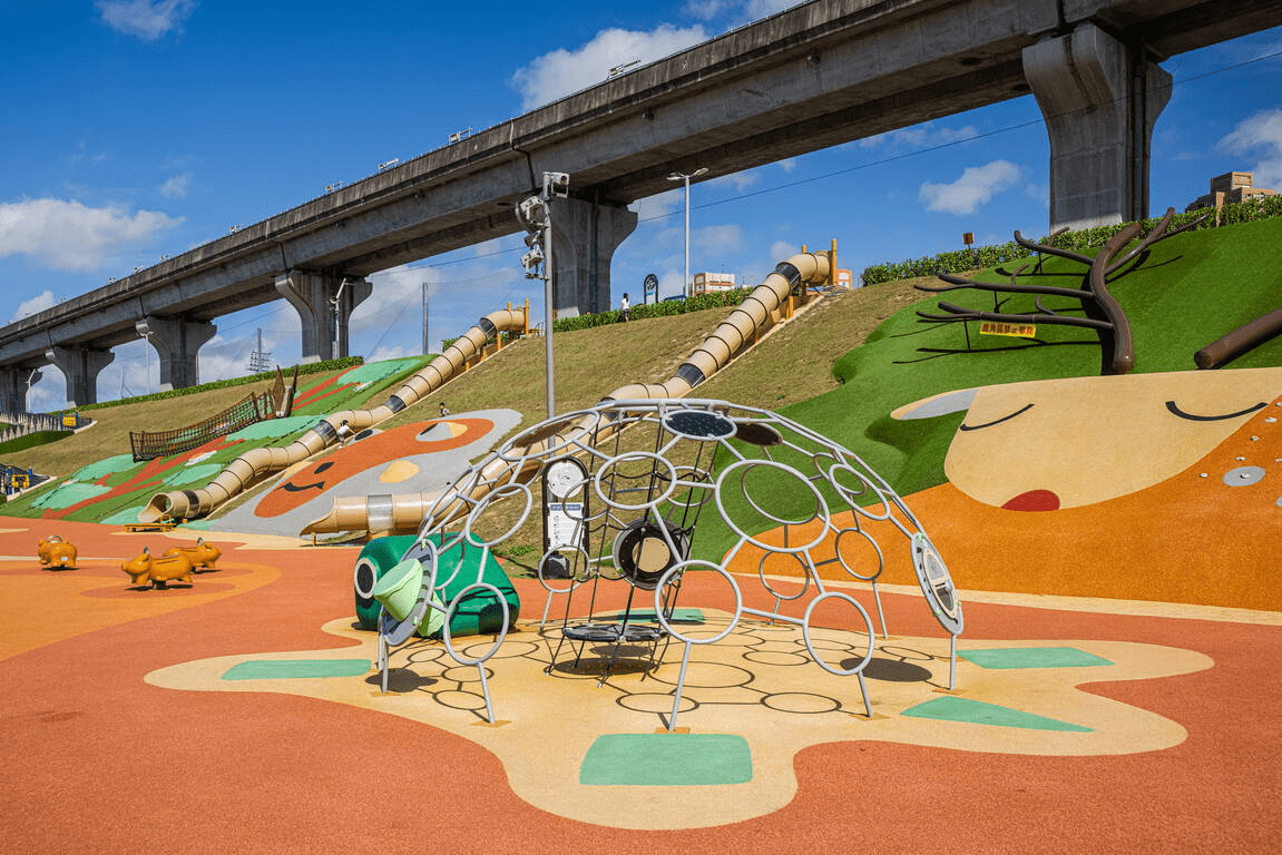 走進城市的綠色縫隙,新北大都會公園散步記,一片大草地療癒整座城市