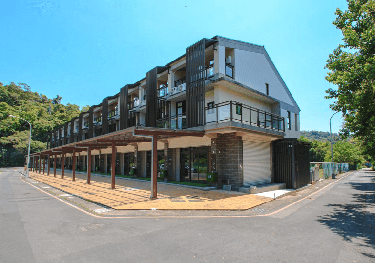 宜蘭龍潭湖居 Longtan Lake Inn｜隱身湖畔的包棟度假民宿，走路 2 分鐘就到龍潭湖