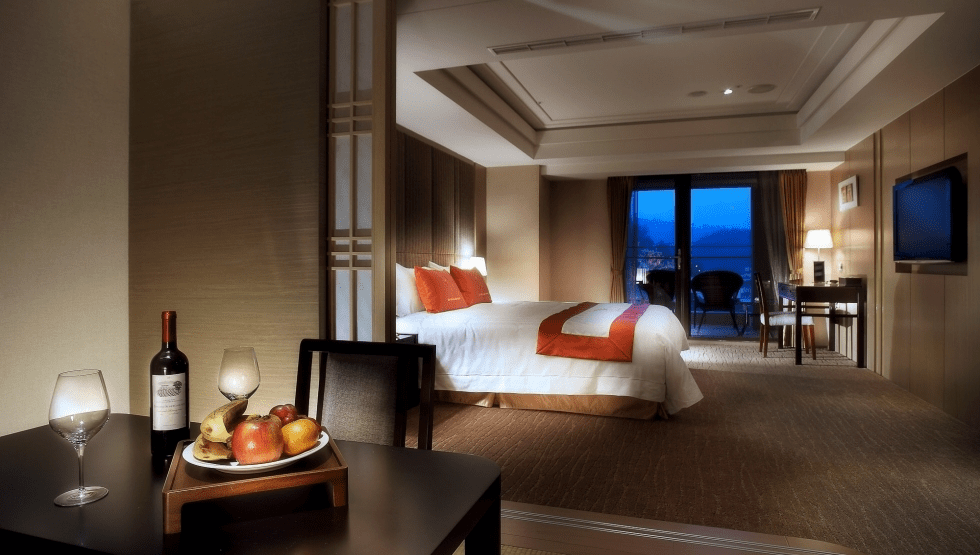 日月潭大飯店｜當晨霧飄過湖面，住進雲霧與水光的詩裡，找到純粹的平靜