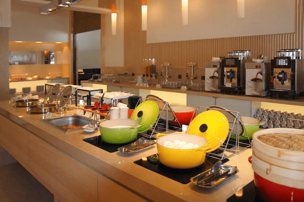 走進高雄和逸飯店的早晨光影，在中央公園旁找回旅程裡最舒服的節奏