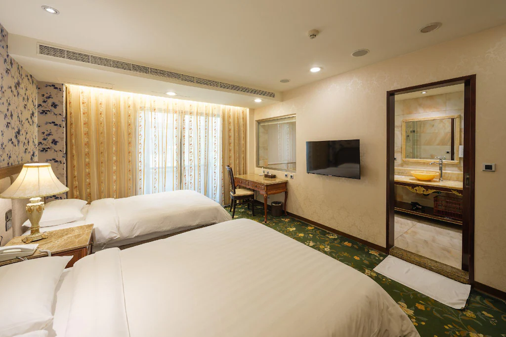 在台北的夜色裡慢步前往入住,於精選酒店中找到屬於旅人的安靜節奏