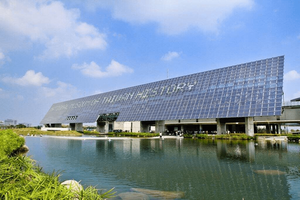 沿著步伐慢慢走進台南五大博物館，在展廳的光與聲裡遇見城市正在說的故事