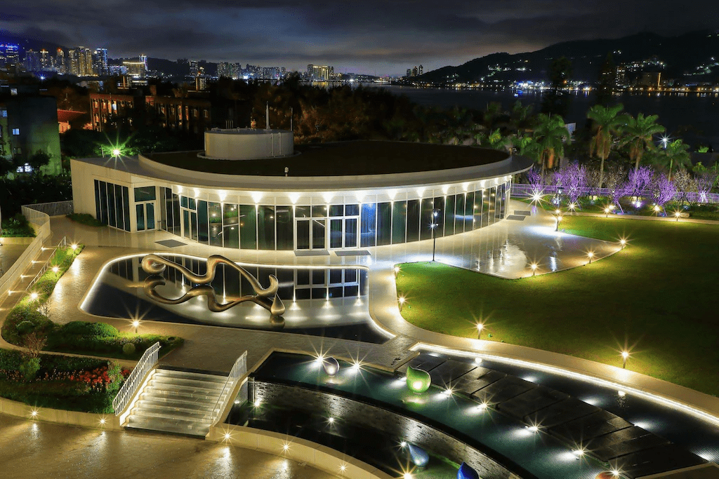 沿著河岸走進淡水的夜色，在這些住宿裡把海風與旅途的溫度悄悄安放好