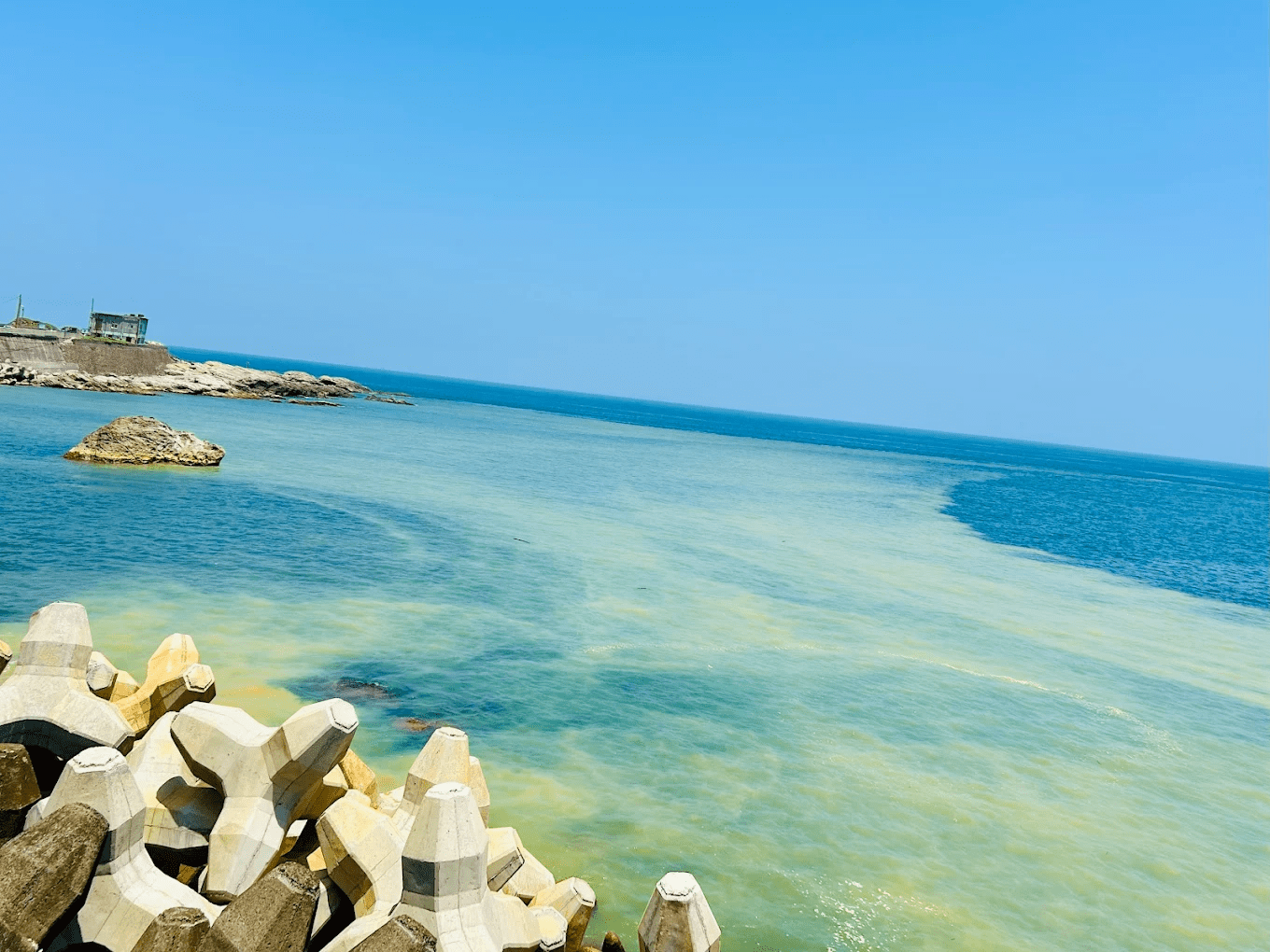 陰陽海金黃色與藍色交界細節