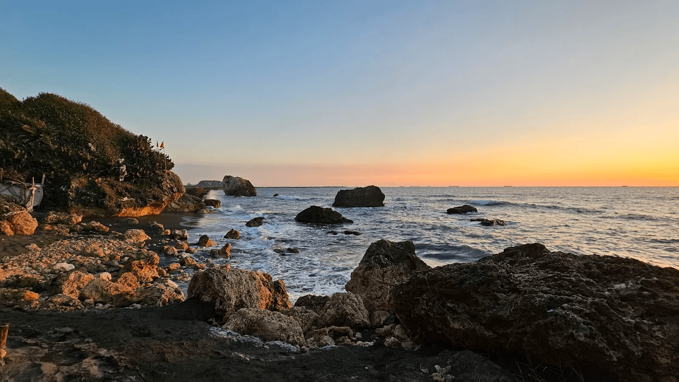 西子灣小自然秘境沙灘