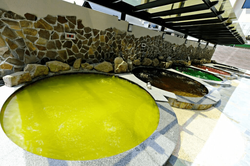 川湯春天溫泉飯店旗艦店｜當溫泉遇見晨光，泡在礁溪的山光水色裡