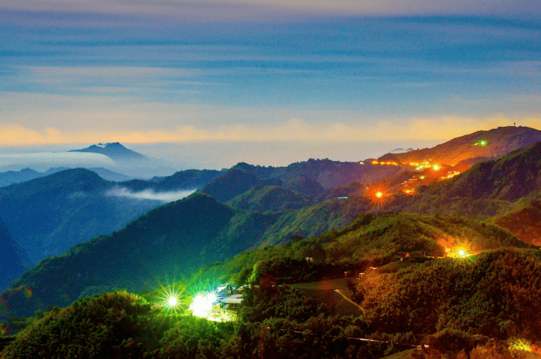 從海到山、從森林到雲端｜探索台灣最經典的登山步道