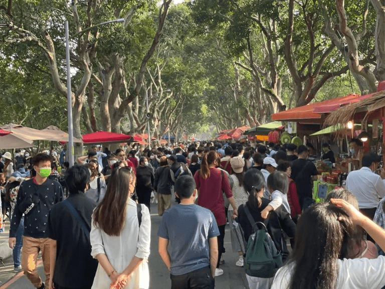 古坑綠色隧道公園 假日市集
