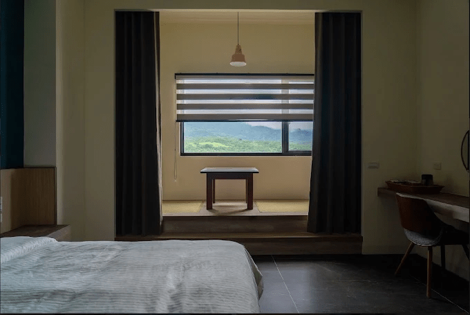 在池上草原與稻浪之間慢慢住下來，和家人走進被山嵐與晨光包圍的住宿風景