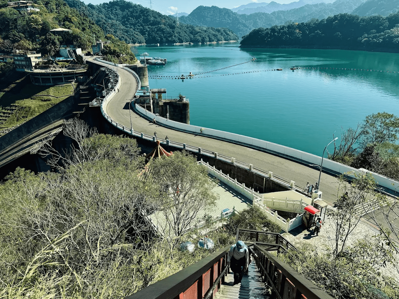 石門水庫風景區｜桃園大溪最美湖畔公路，賞楓、騎車、看夕陽一次滿足！