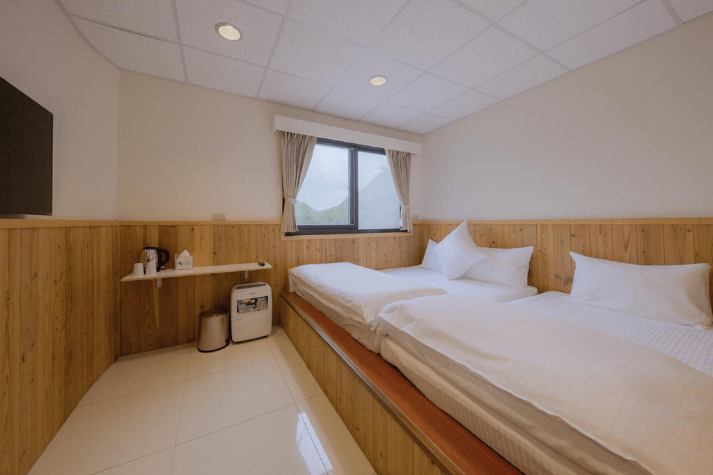 一段與自己重逢的高山旅程，雲霧作枕，山林為伴｜住進觀霧山莊的詩意