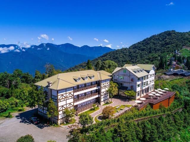 君月懸崖度假村